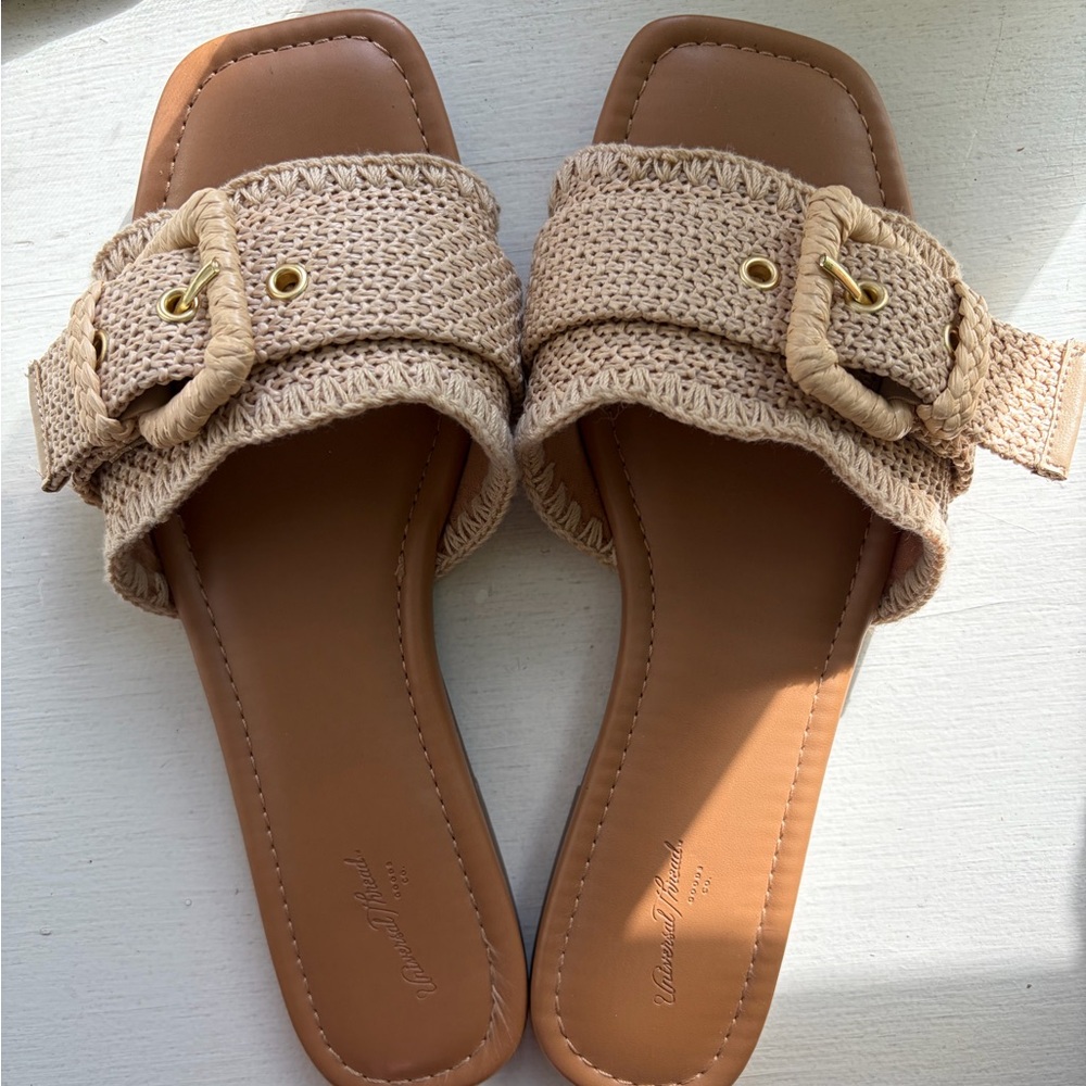 Universal Thread Beige Woven Slide Sandals